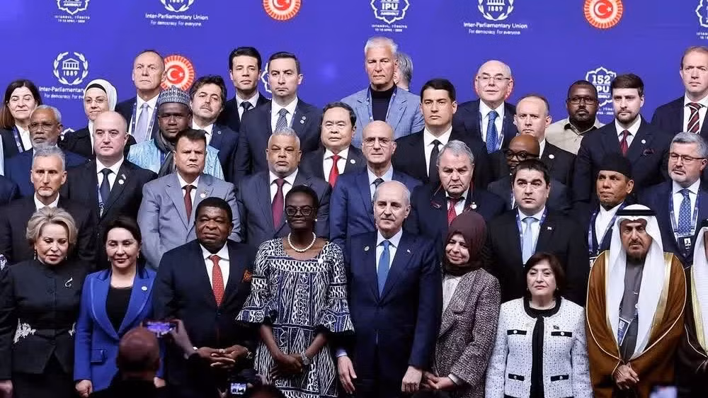 Nhịp cầu kết đoàn và vì hòa bình